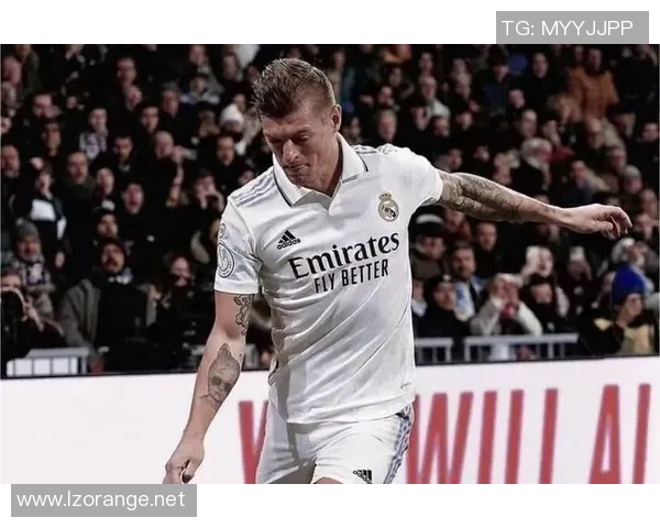 男生足球明星推荐选择谁最具潜力和实力的球员分析